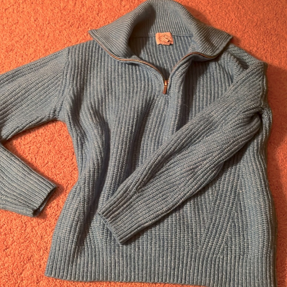 Zip up sweater xl